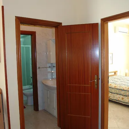Lido Giudy Apartment *